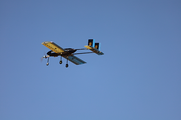 UCI’s aircraft was the only one with double booms, connecting the fuselage to the wings. The Anteaters finished first among 11 teams from California universities competing in the event. 