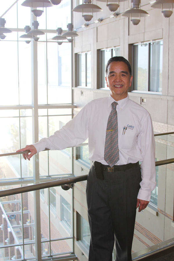 Calit2 Director G.P. Li honored for his outstanding work in mentoring undergraduate students.