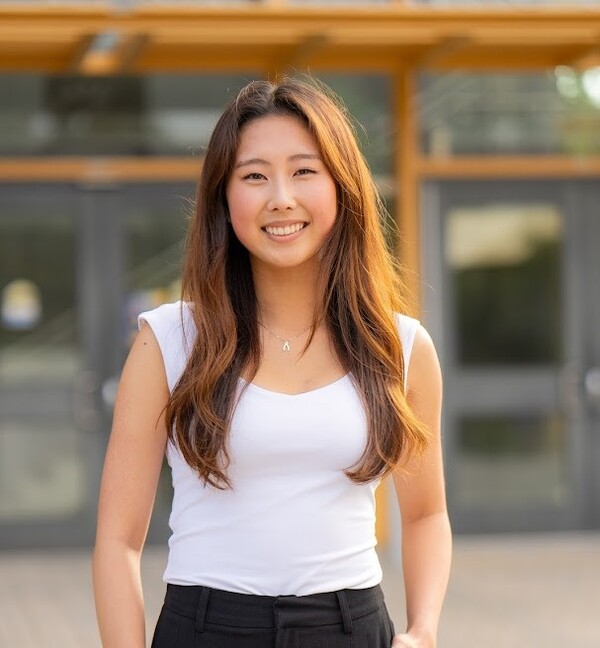 Mechanical and aerospace engineering senior Sunny Lin in front of Engineering Hall at UC Irvine.