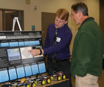 Student explains the Driverless Urban Car System